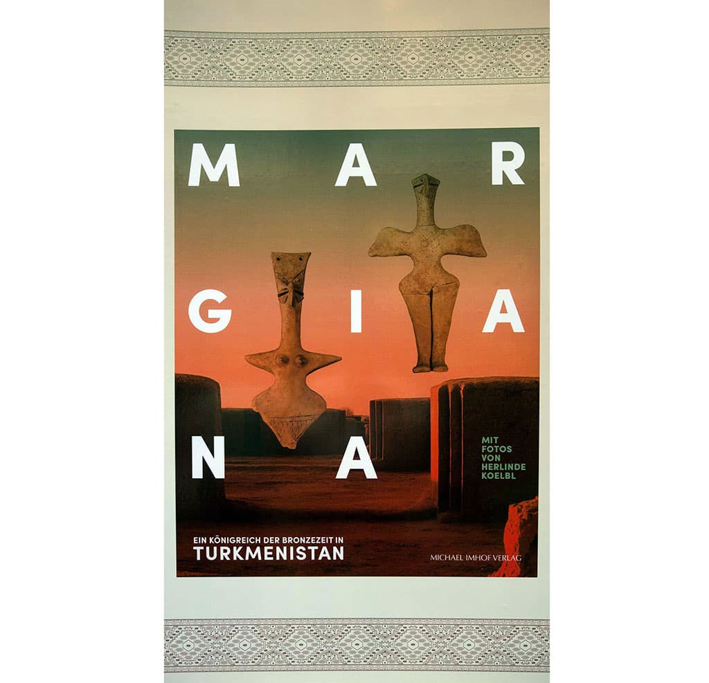 В Ашхабаде презентован каталог «Маргиана – царство эпохи бронзы на территории Туркменистана»