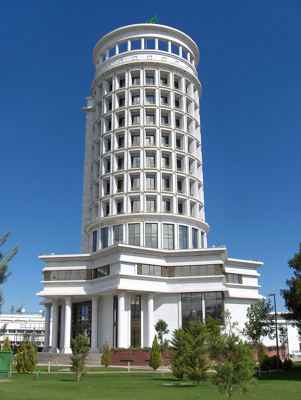 Японская Sumitomo обсудила новые проекты в Минэнергетики Туркменистана