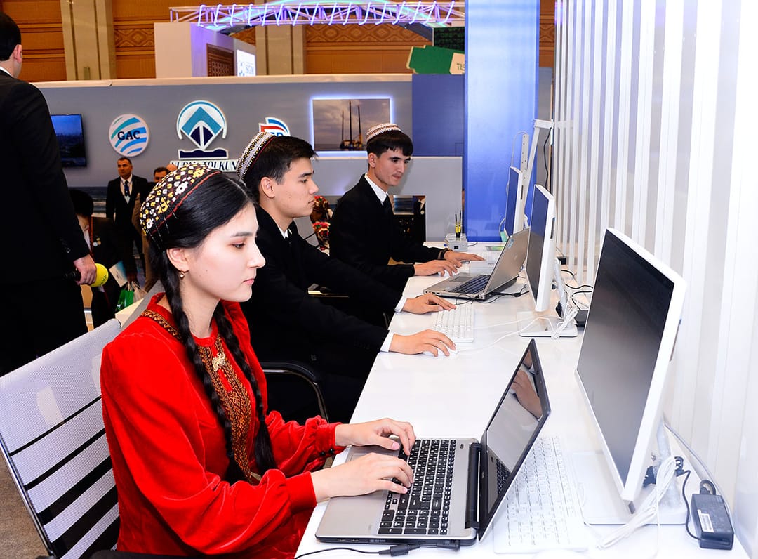 Учащиеся Туркменистана за 1-е полугодие завоевали 748 медалей на международных олимпиадах