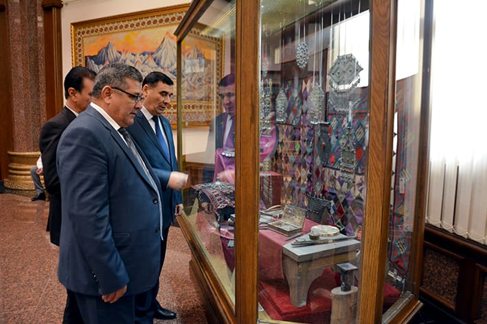 В Ашхабаде открылась выставка «Туркменистан: путём нейтралитета»