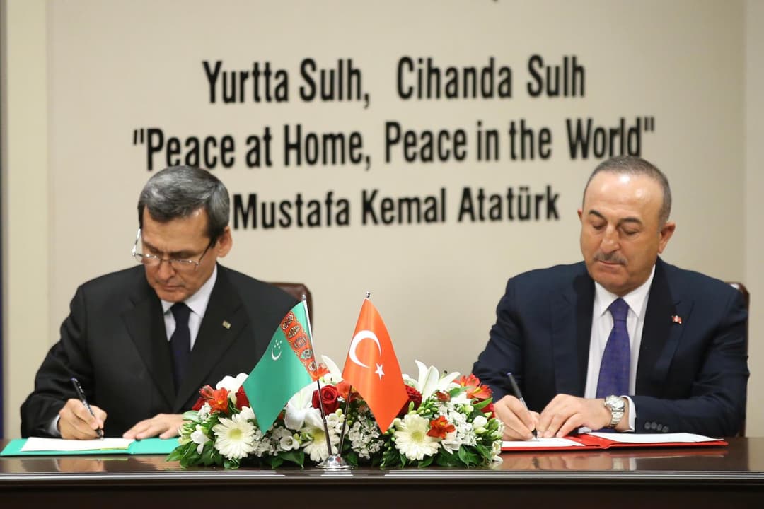 Главы МИД Туркменистана и Турции подписали двухлетнюю Программу о сотрудничестве