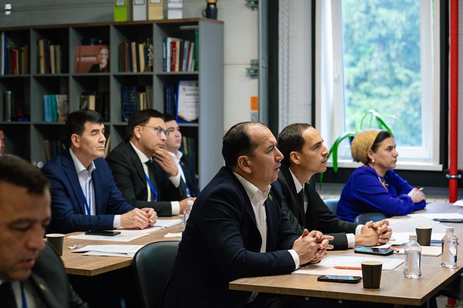 Туркменская делегация изучила опыт перехода на природные хладагенты России