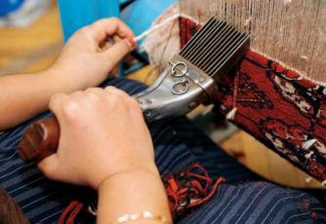 2 294 квадратных метров ковров соткали мастерицы города Сердара