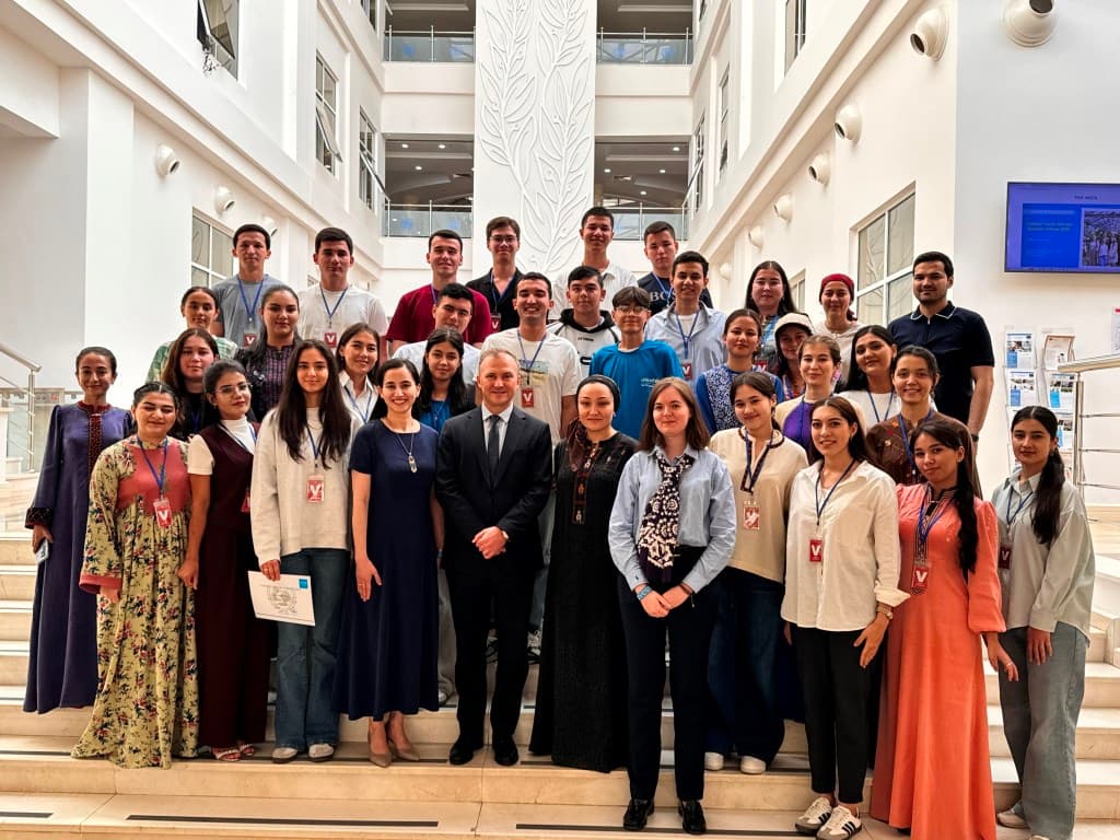 В Ашхабаде завершилась Летняя школа ЮНИСЕФ для молодежи