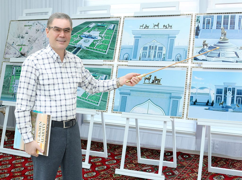 Бердымухамедов рассмотрел проекты строительства Племенных центров алабая в Ашхабаде и велаятах Туркменистана