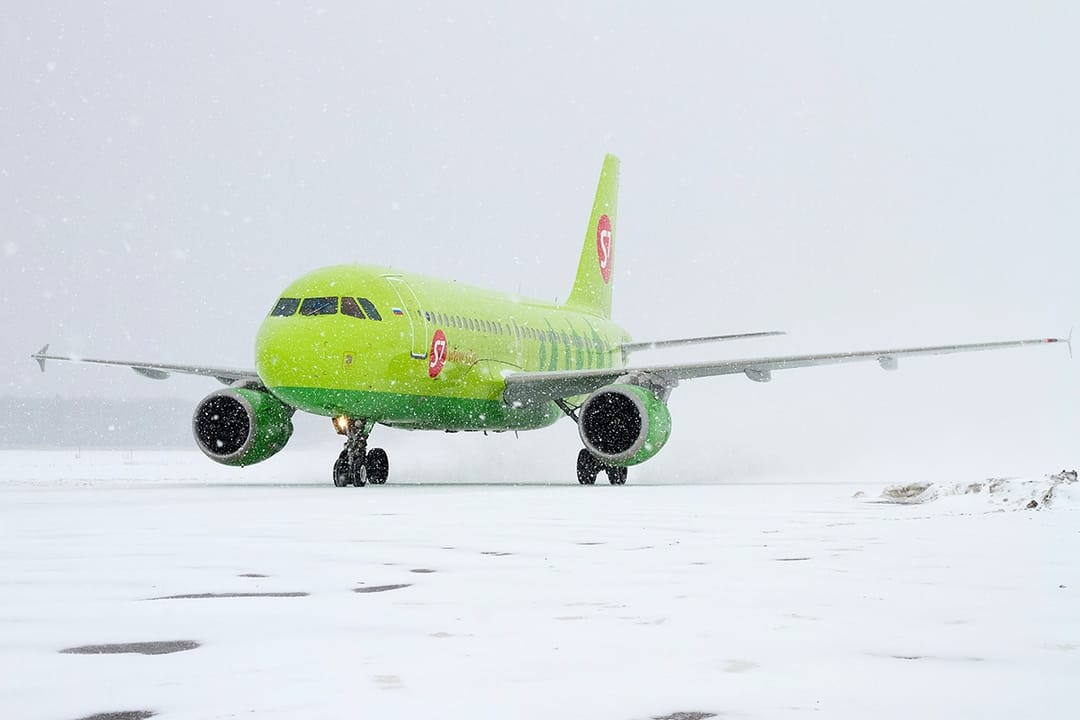 «S7 Airlines» üç ýyldan soň ilkinji gezek Moskwadan Aşgabat şäherine göni uçuşy amala aşyrdy