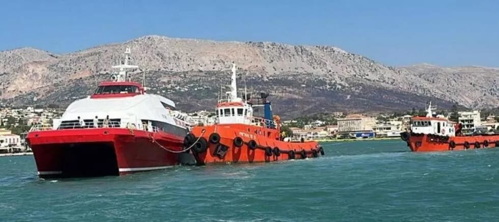 Türkiýede ýolagçy paromy birnäçe gämi bilen çaknyşdy