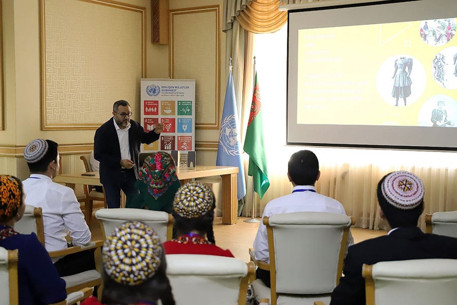 Durnukly ösüş maksatlary boýunça duşuşyklar geçirilýär