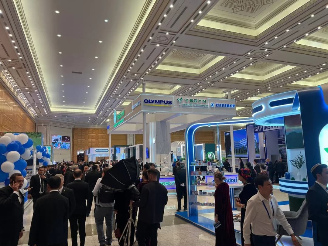 В Ашхабаде стартовала выставка, посвящённая здравоохранению, образованию и спорту