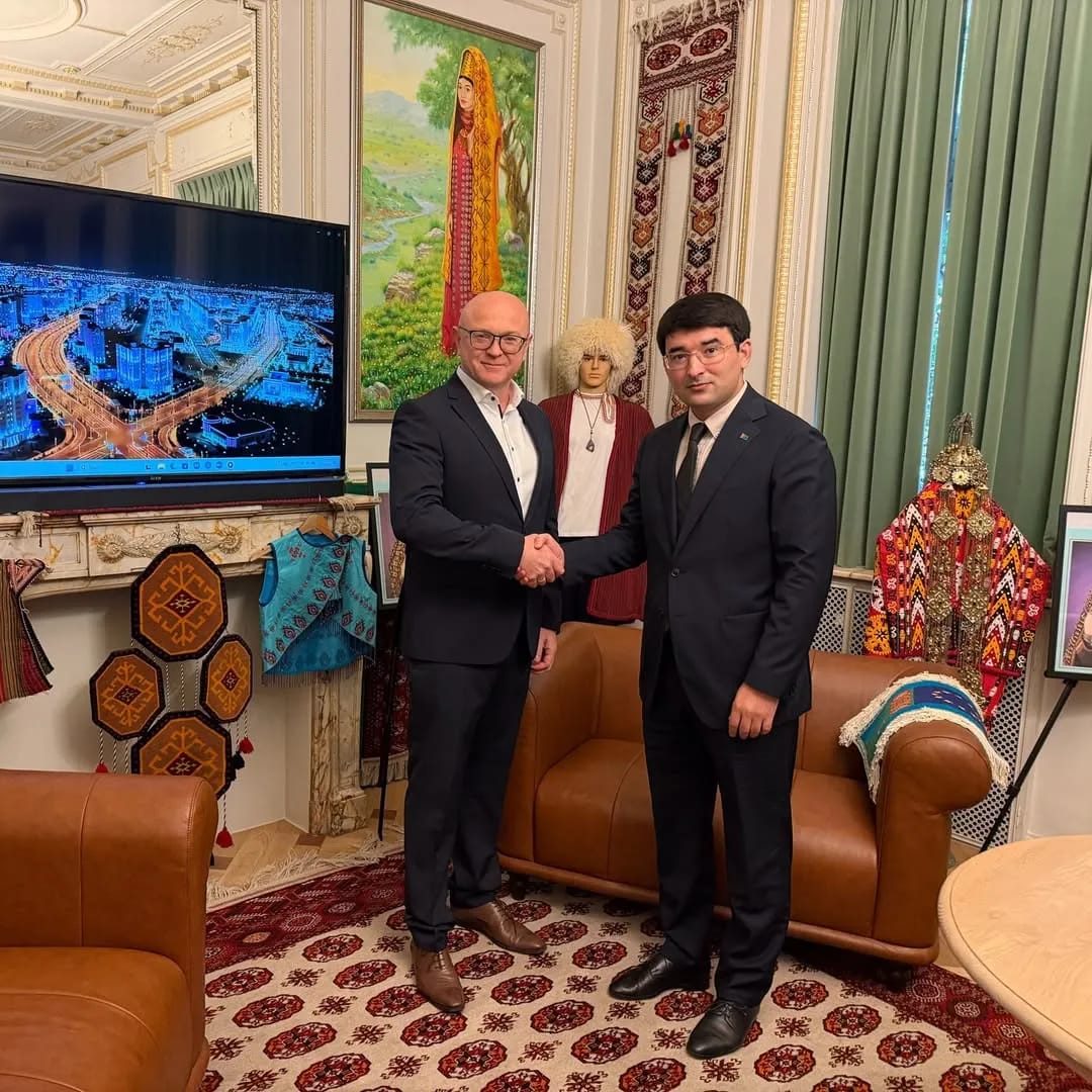 Туркменистан и Van Oord обсудили дноуглубительные работы в порту Туркменбаши