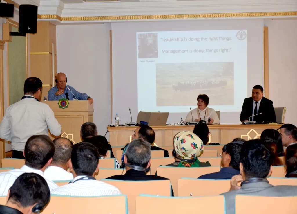 A training course on brucellosis is underway in Turkmenistan