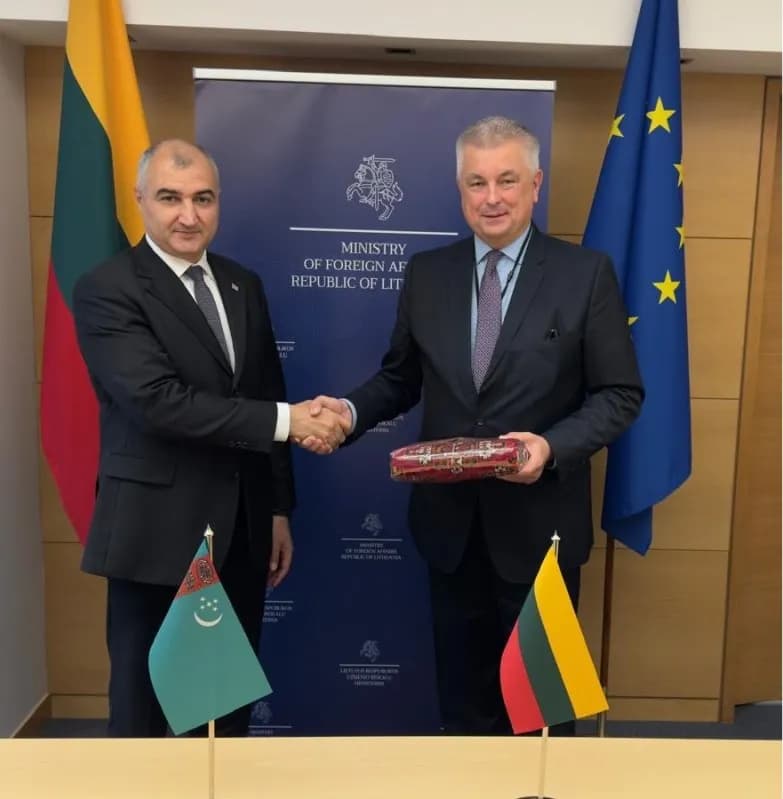 Türkmenistanyň we Litwanyň arasynda hyzmatdaşlyk meseleleri maslahatlaşyldy