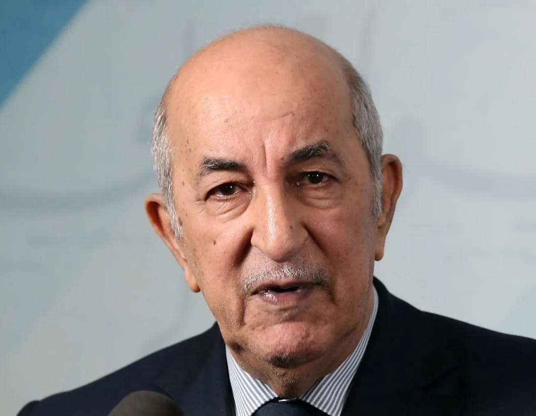 Сердар Бердымухамедов поздравил Президента Алжира