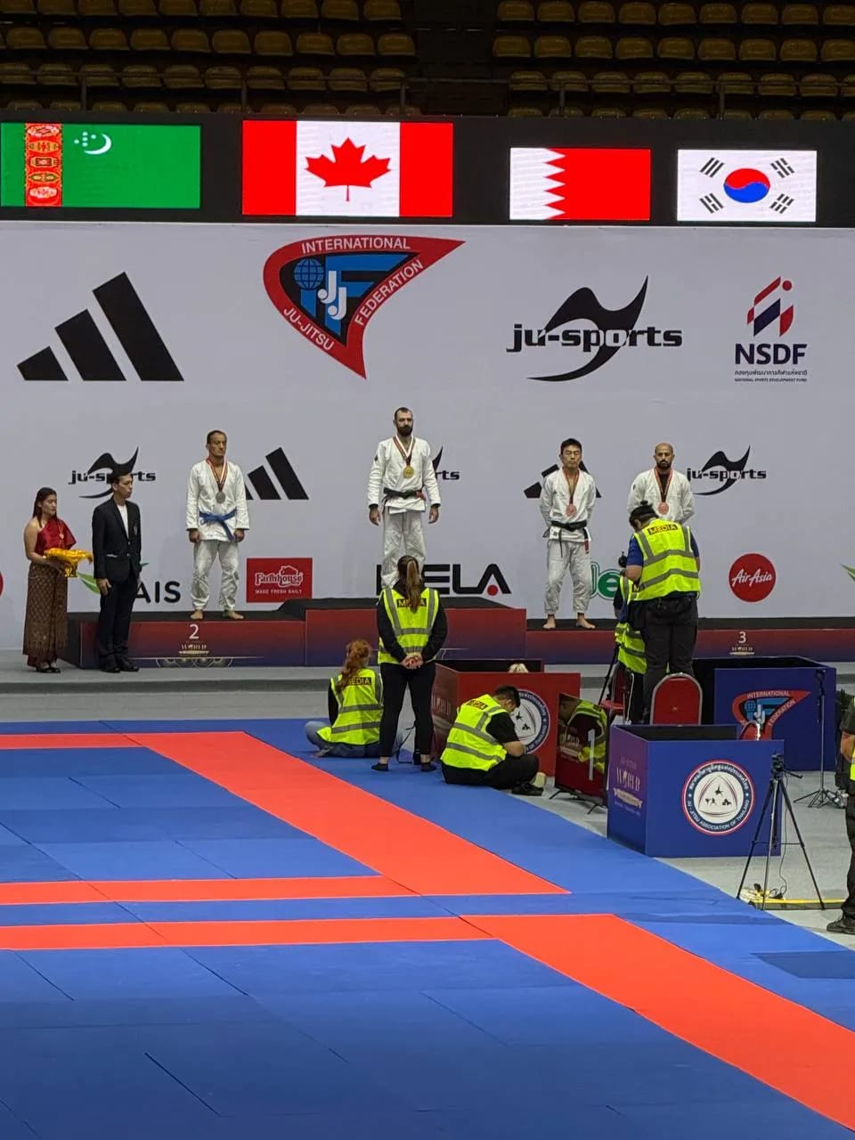 Рахмет Таганов завоевал серебро чемпионата мира по джиу-джитсу в Таиланде