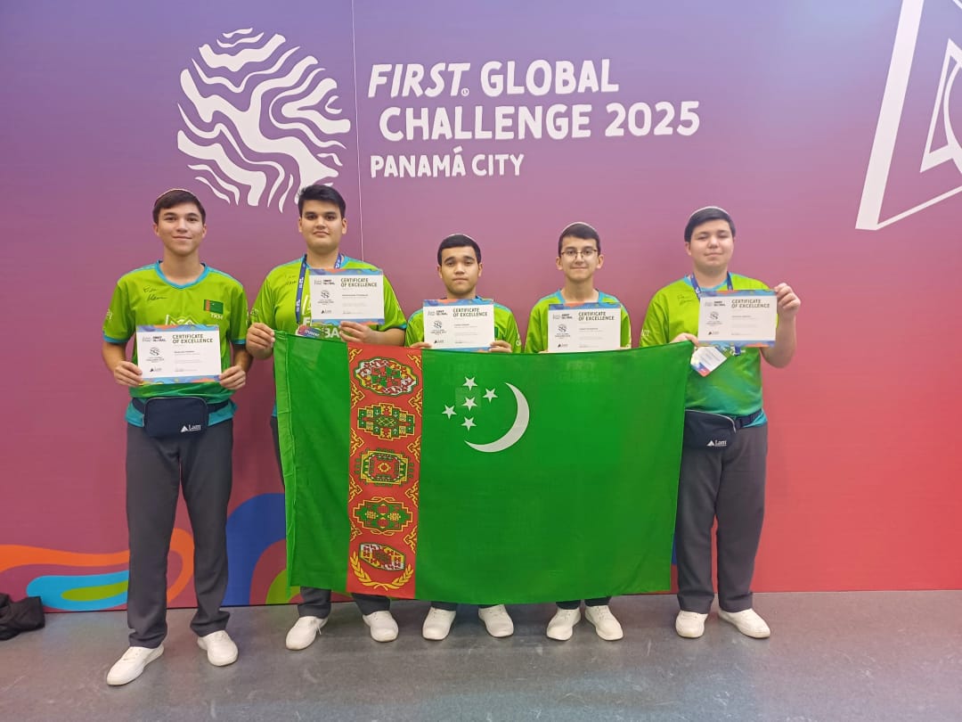 Команда школьников Туркменистана заняла I место в номинации «Олимпиады роботов» в Панаме