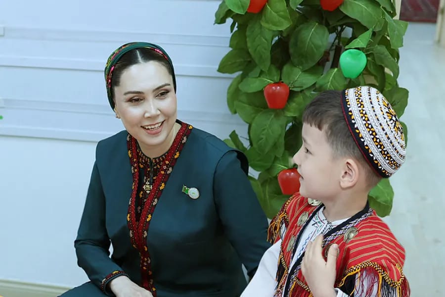 В Туркменистане проведено более 700 операций детям за счет Фонда имени Гурбангулы Бердымухамедова