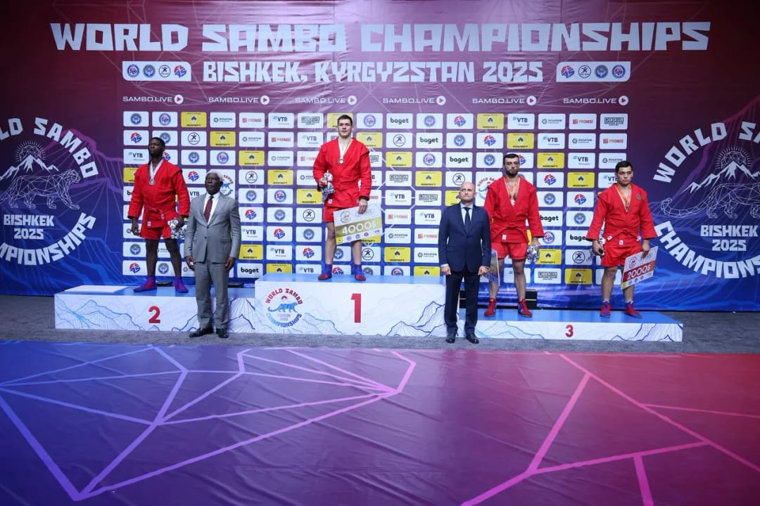 Туркменские самбисты завоевали серебро и бронзу во второй день ЧМ в Бишкеке