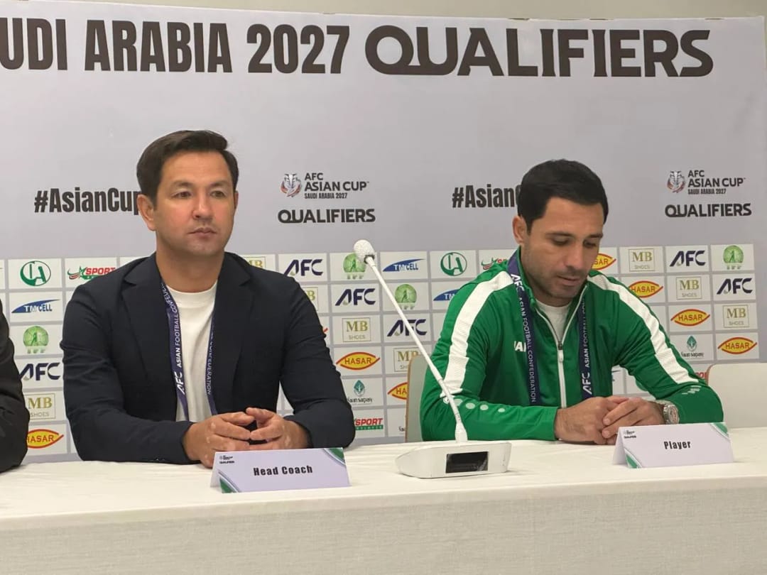 Мередов: не напоминали игрокам о желтых карточках, чтобы не нагнетать обстановку