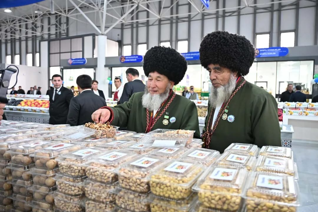 В туркмено-узбекской зоне приграничной торговли представлен широкий ассортимент товаров