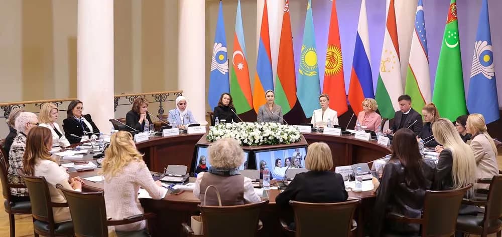 Haýyr-sahawat gaznasynyň bejeriş işleri boýunça wise-prezidenti O.Atabaýewa «Modanyň Arkalaşygy» atly IV halkara foruma gatnaşdy