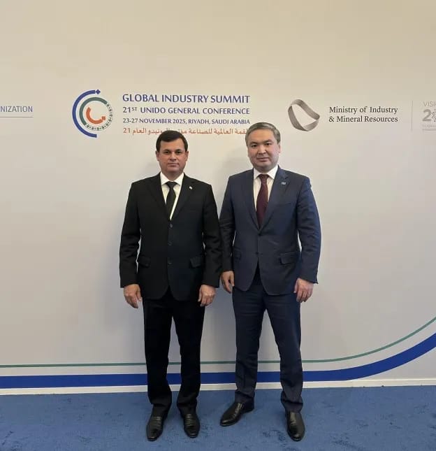 Туркменистан и Казахстан обсудили возможности увеличения экспорта и импорта стройматериалов