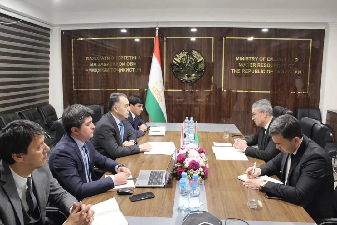 Туркменистан и Таджикистан обсудили сотрудничество в сфере энергетики и водных ресурсов