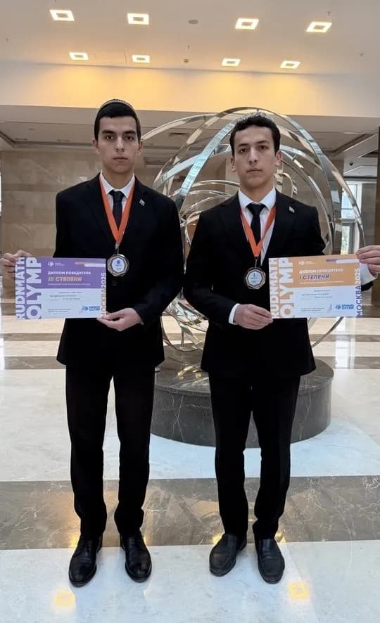 Туркменские студенты завоевали медали на Международной олимпиаде по математике в Москве
