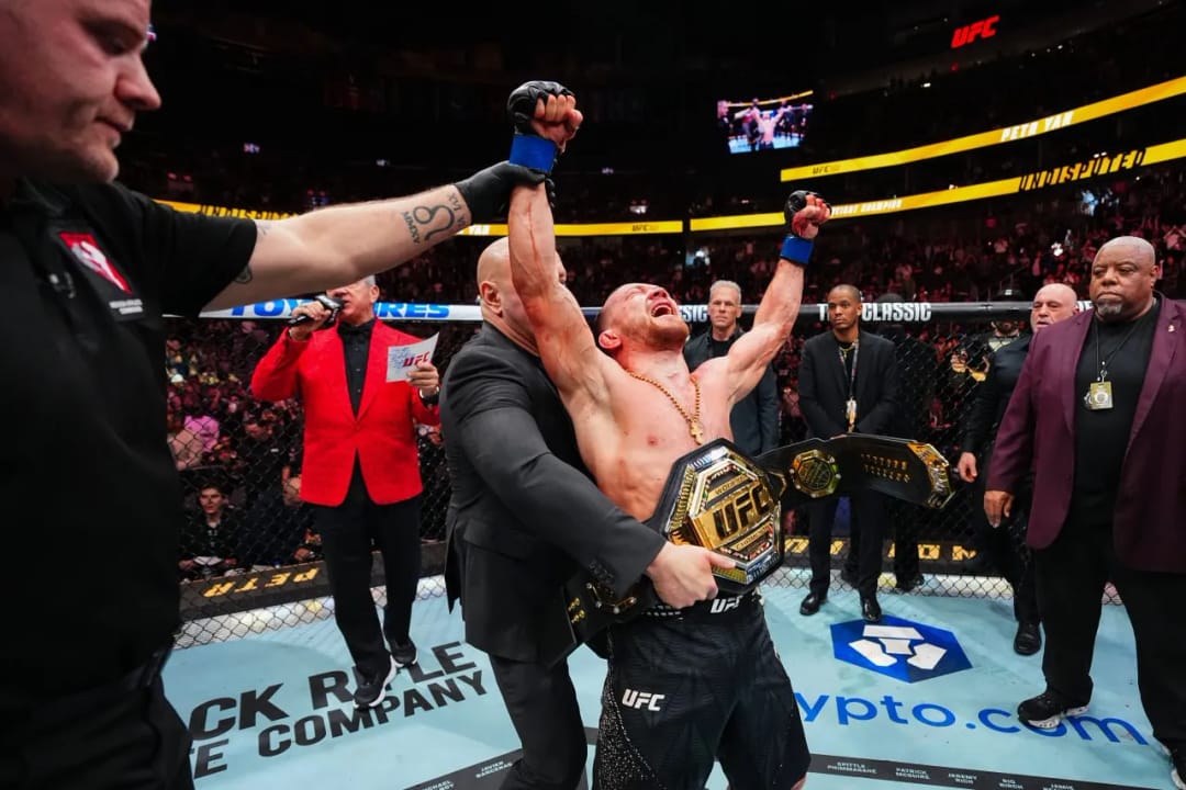 Петр Ян стал двукратным чемпионом UFC в легчайшем весе