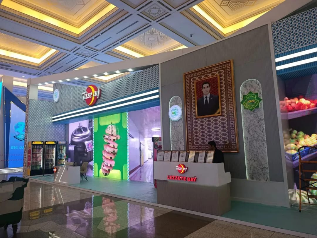 Täze Aý показала продукцию на выставке к юбилею нейтралитета