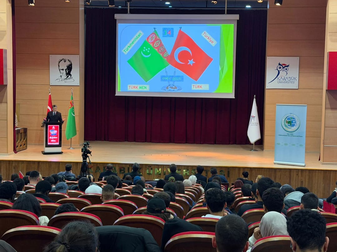 Карабукский университет принял мероприятия к 30-летию Нейтралитета Туркменистана