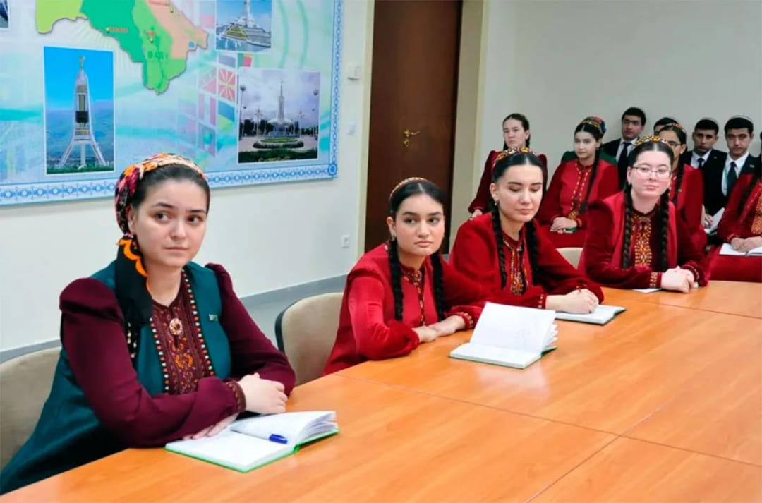 В Туркменистане прошел семинар по методам оценки физического развития детей и подростков