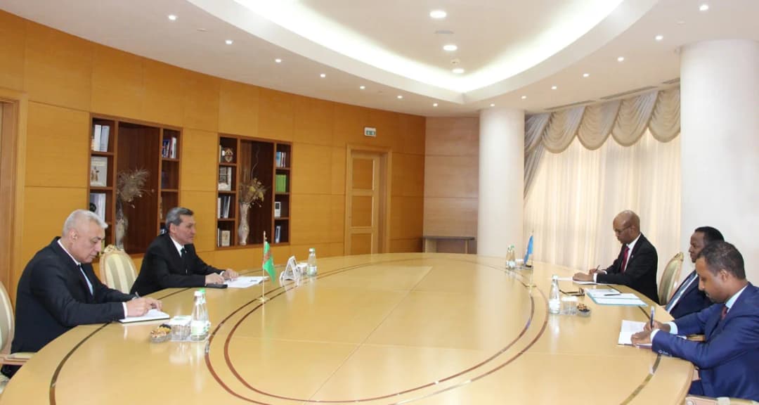 Главы МИД Туркменистана и Сомали обсудили укрепление сотрудничества