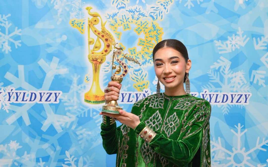 Говхер Хаджимурадова стала победительницей конкурса «Сияющая звезда года»