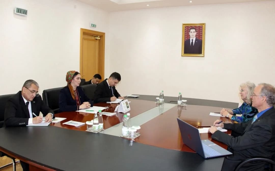 В Ашхабаде обсуждены совместные планы с американской компанией FIT International