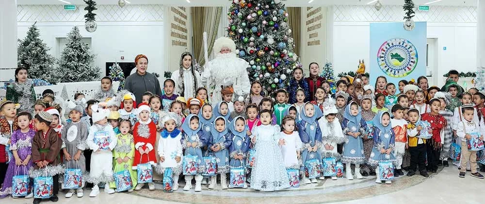 Детям в оздоровительно-реабилитационном центре города Аркадаг вручили новогодние подарки