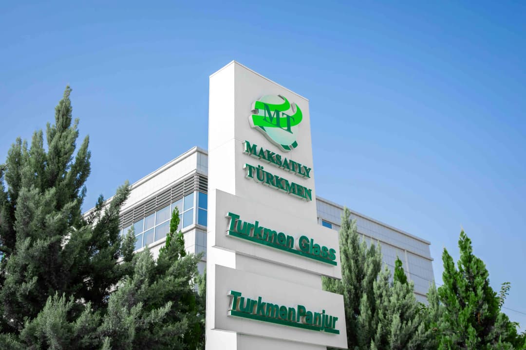 Maksatly Türkmen: penjire we gapylar üçin ygtybarly aksessuarlar