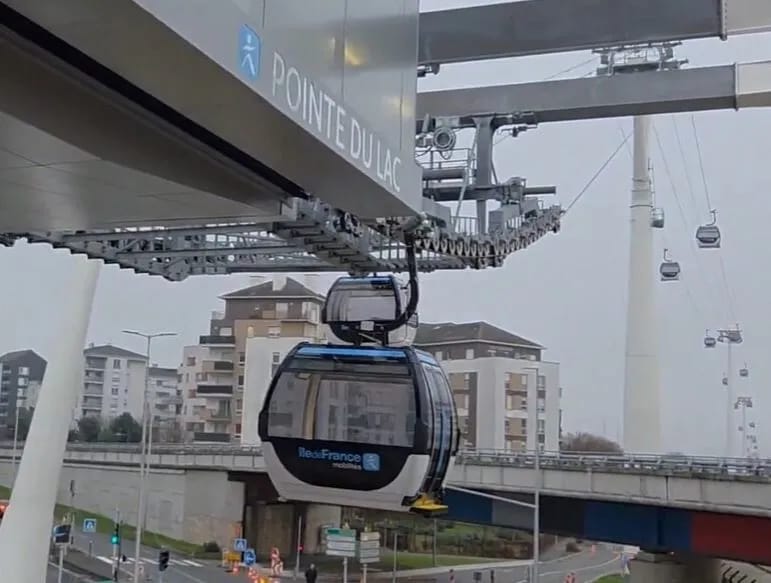 Во Франции открыта самая длинная канатная дорога Европы