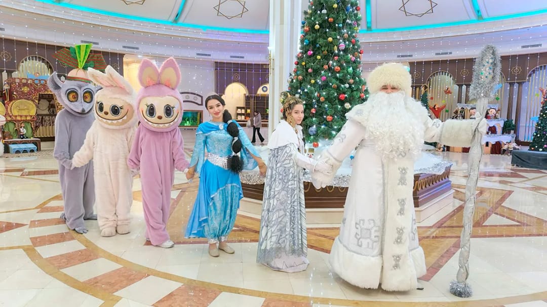 Обзор культурных площадок предновогоднего Ашхабада