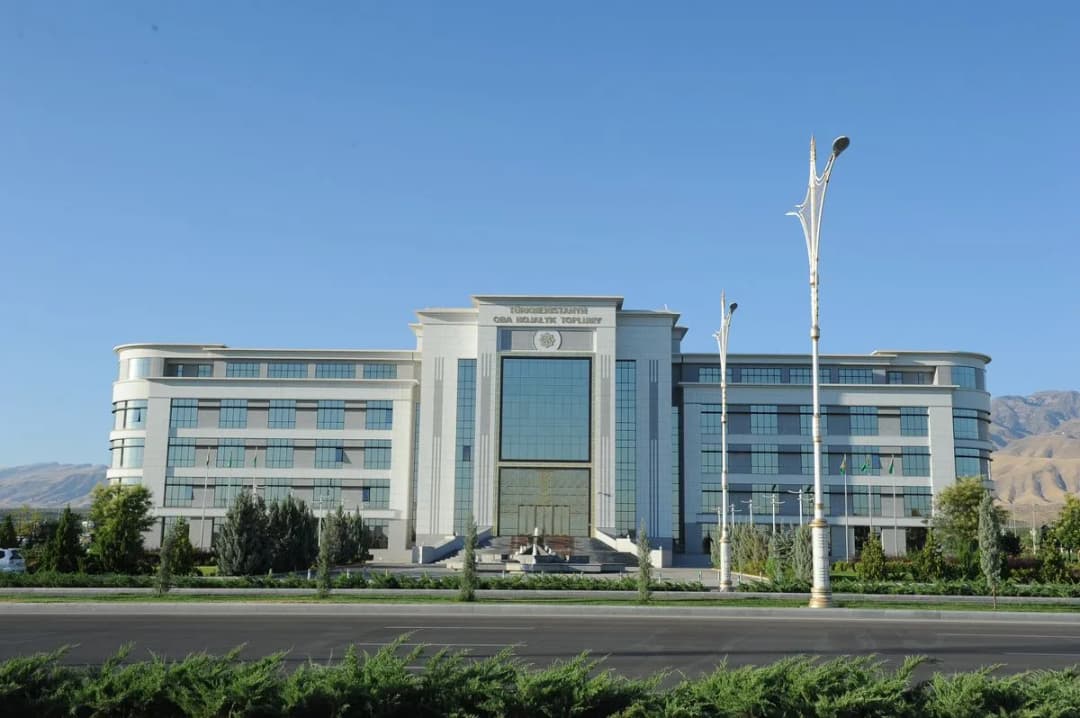 Минсельхоз Туркменистана объявил тендер на закупку средств защиты растений