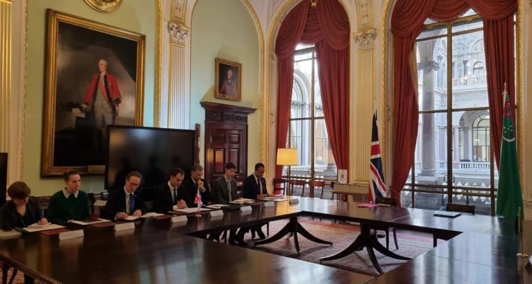 Türkmen wekiliýetiniň Beýik Britaniýa saparynyň barşynda birnäçe möhüm duşuşyklar geçirildi