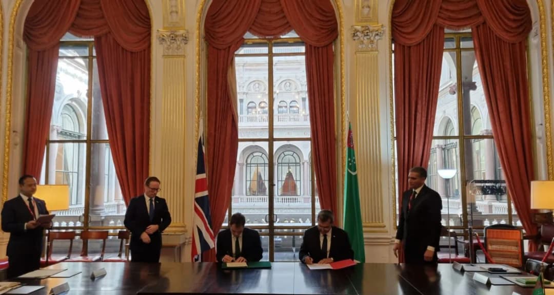 Türkmen wekiliýetiniň Beýik Britaniýa saparynyň barşynda birnäçe möhüm duşuşyklar geçirildi