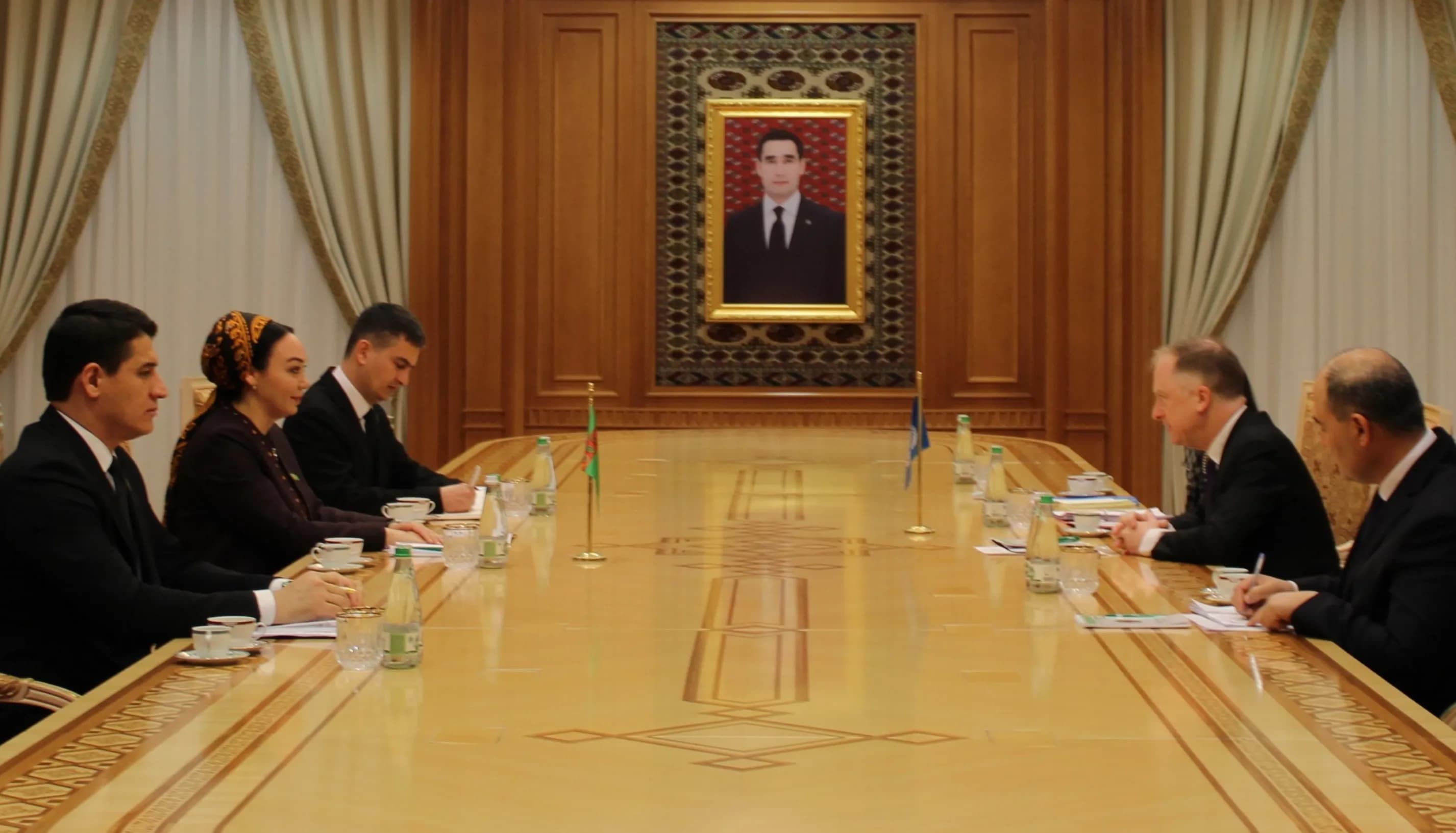 Türkmenistan bilen HZG-niň arasynda hyzmatdaşlygy işjeňleşdirmegiň ýollary ara alnyp maslahatlaşyldy