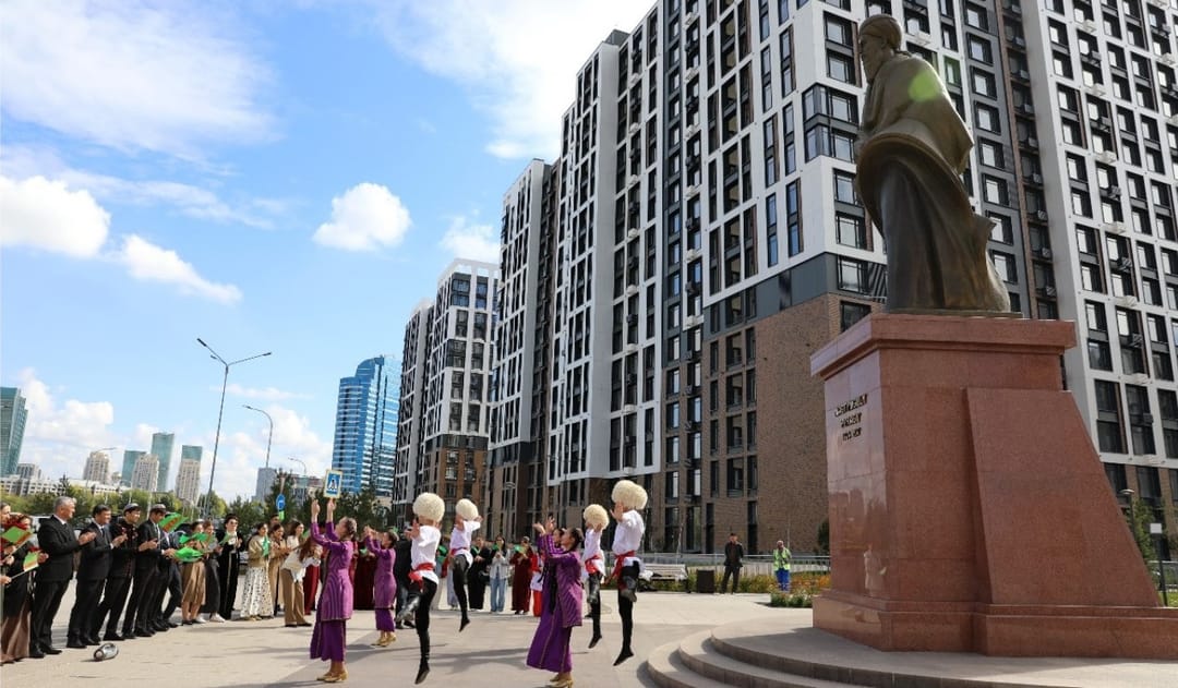 В Астане прошла культурная акция, посвящённая 34-летию независимости Туркменистана