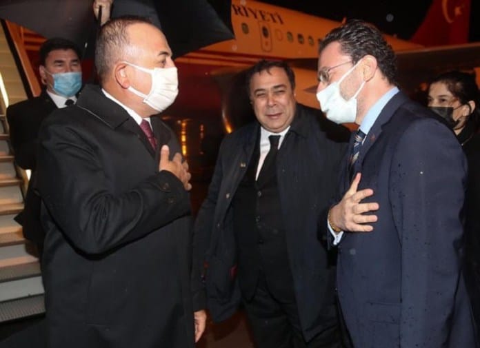 Глава МИД Турции Мевлют Чавушоглу посещает Туркменистан