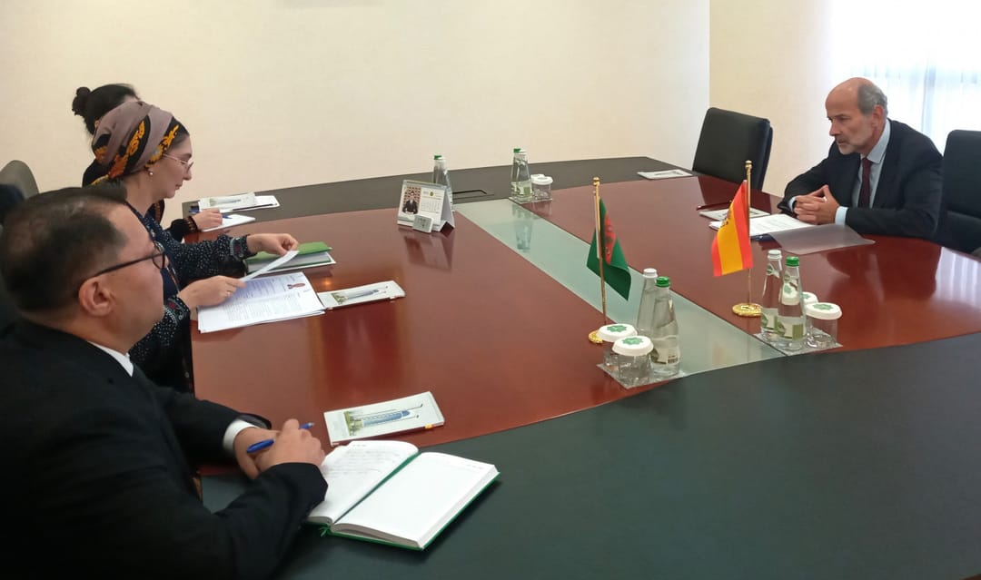 The Ministry of Foreign Affairs of Turkmenistan accepted copies of credentials from the new Ambassador of Spain