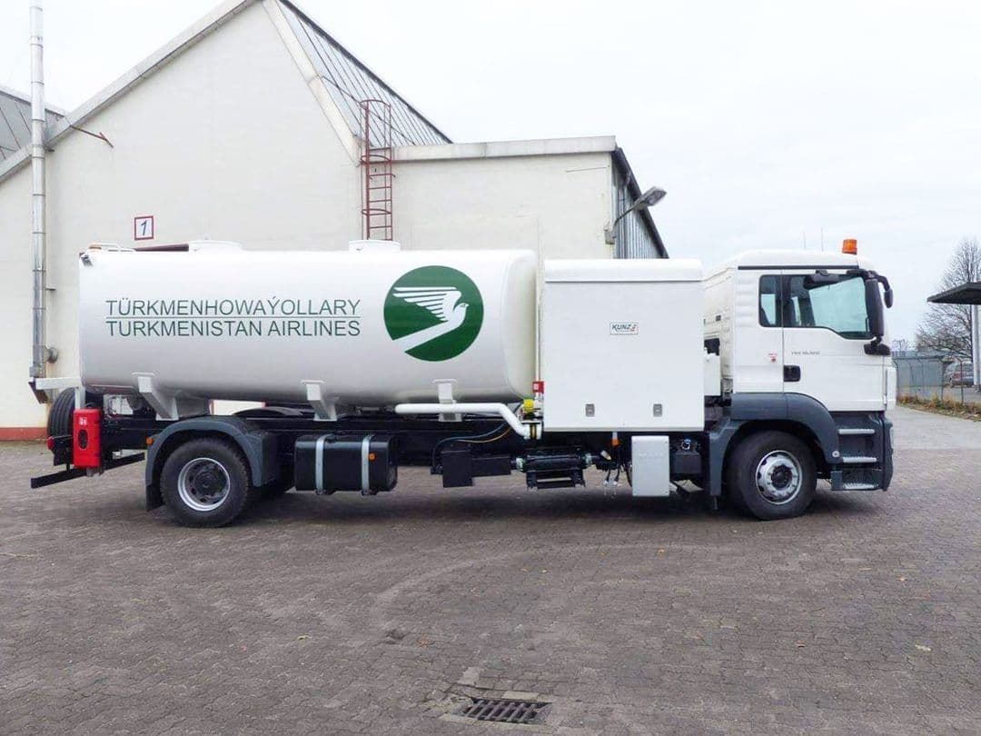 Туркменистан закупит в Швейцарии спецтехнику для коммунальных услуг