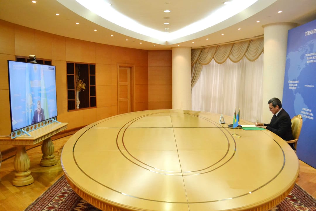 Туркменистан и Казахстан провели межмидовские консультации