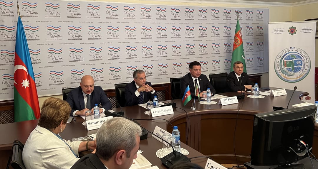 Многоплановое сотрудничество Туркменистана и Азербайджана обсудили на симпозиуме в Баку