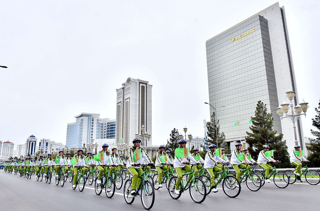 В Туркменистане с размахом отметили Всемирный день здоровья