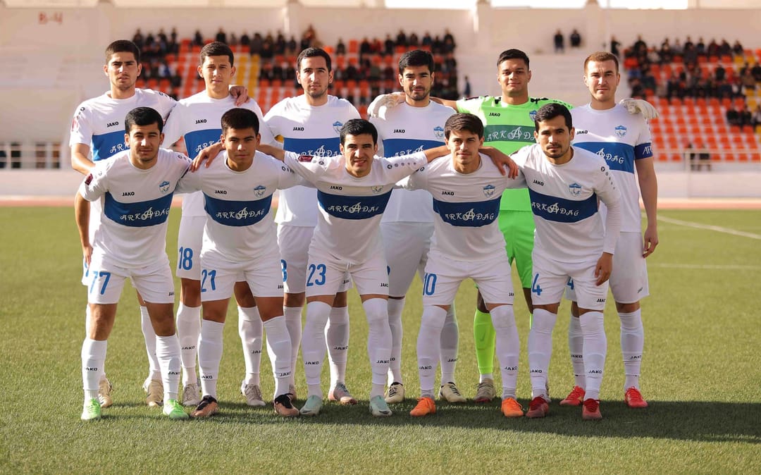 «Аркадаг» возглавил турнирную таблицу чемпионата Туркменистана по футболу